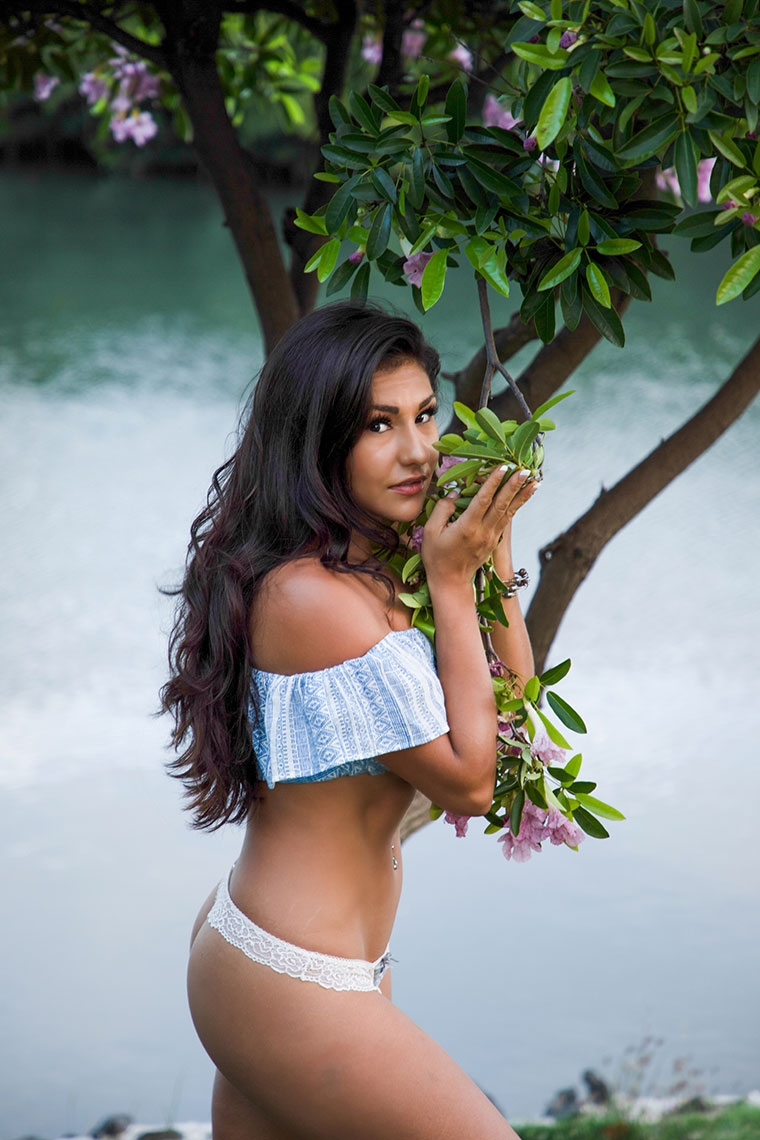 Honolulu Street Pulse Hottie Of The Week Moriah Rae