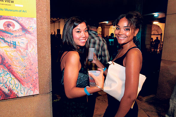 Honolulu Street Pulse » PICS Art after Dark